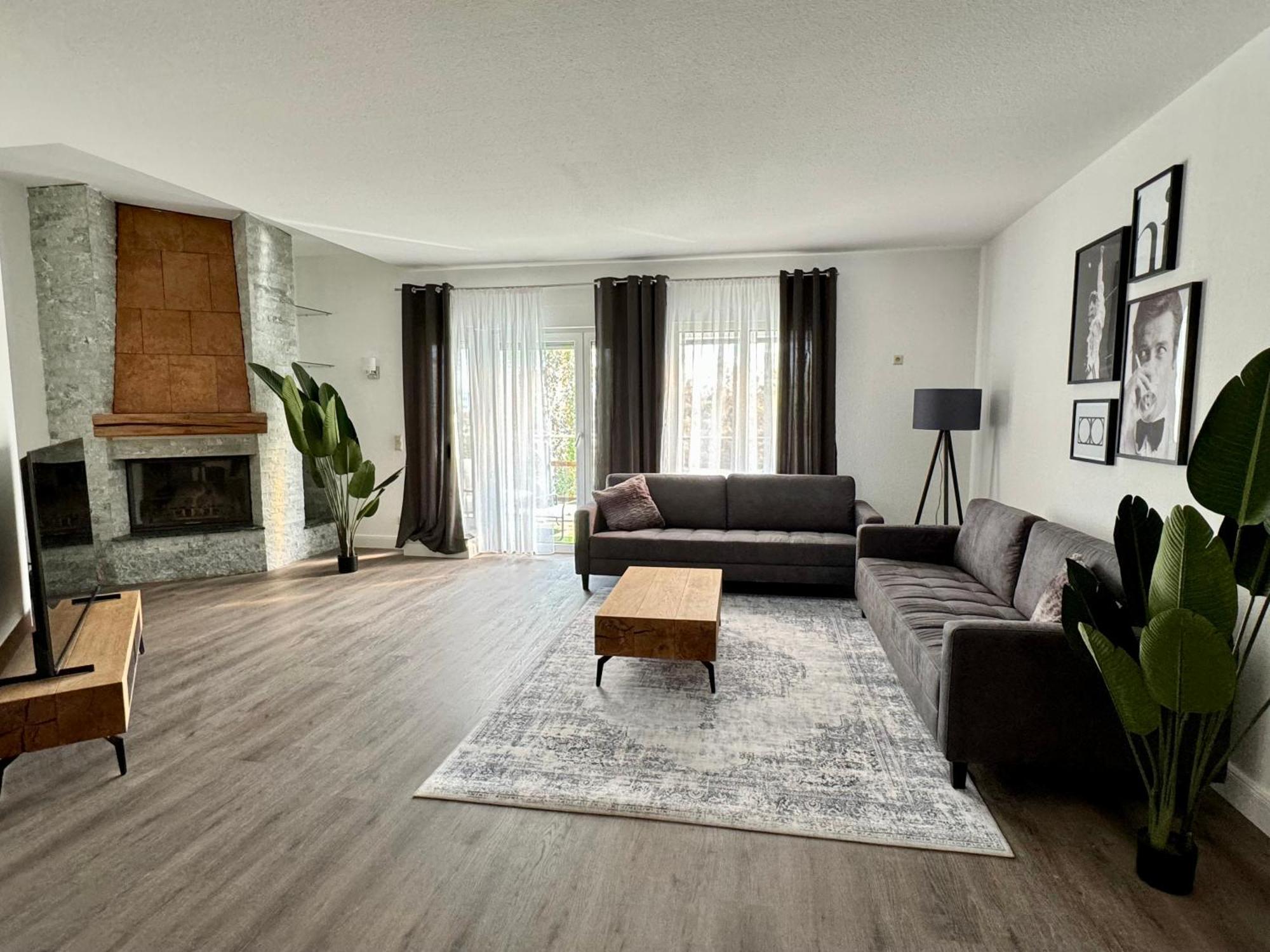 220 Qm Penthouse Mit Fahrstuhl - Ohne * Mannheim